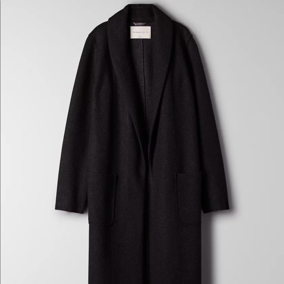 **SOLD** Aritzia Luxe Lounge Jacket - Picture 3 of 12